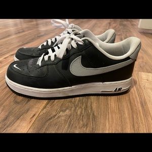 Nike Air Force 1 07 LV8 Swoosh